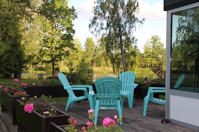Photos of River Lodge