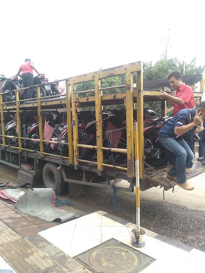 Photos of Astra Motor Pekalongan 2 - Kajen