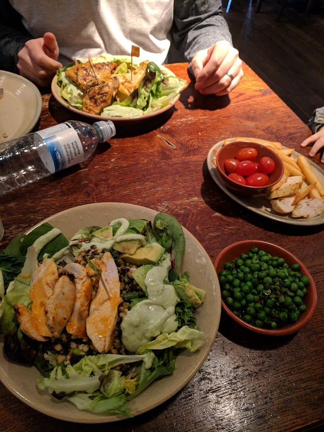 Nando's Croydon - Valley Park