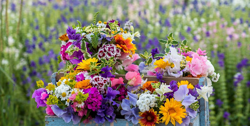April's Garden Wreaths, Arrangements and Bridal Flowers -NOW OFFERING FLORAL/EVENT RENTALS - Thumbnail