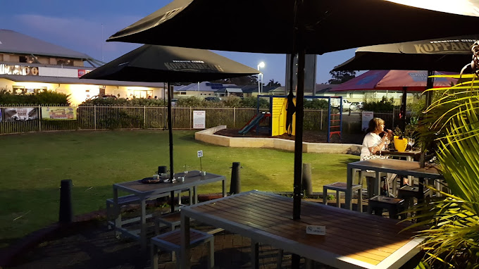 The Alexander Bar & Bistro, 322 Alexander Dr, Ballajura WA 6066