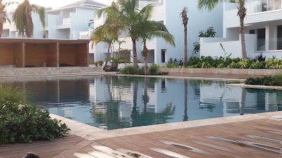 Photos of Hodges Bay Club