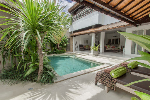 Ahimsa Moon Villa