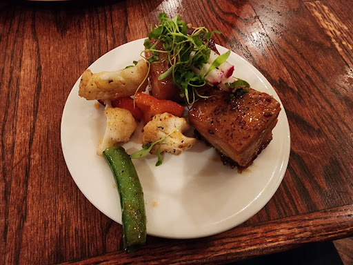 Rick's Chophouse - Visual