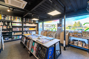 Photo n°9 de Nuances Unikalo IDF Plaisir à Les Clayes-sous-Bois (Magasin de papiers peints)