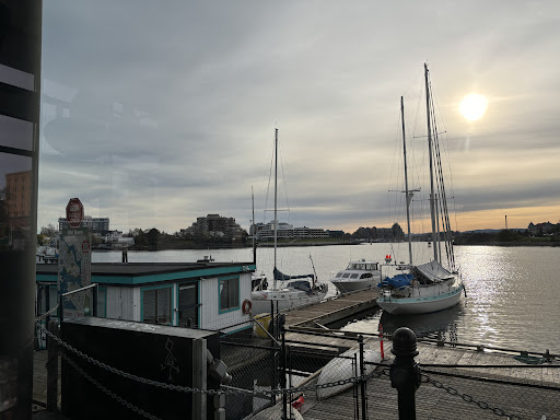Lido Waterfront Bar & Bistro - Thumbnail