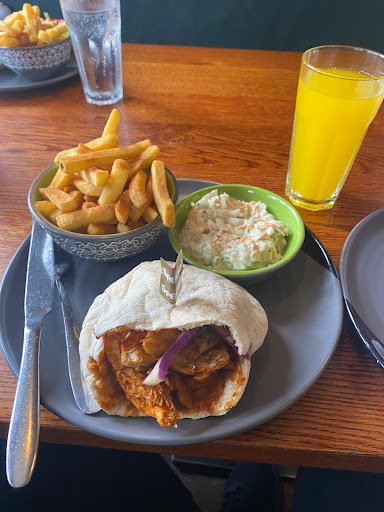 Nando's Clapham - High Street - Thumbnail