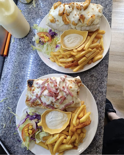 Photo 4 - ChezMeliss Kebab Gorron