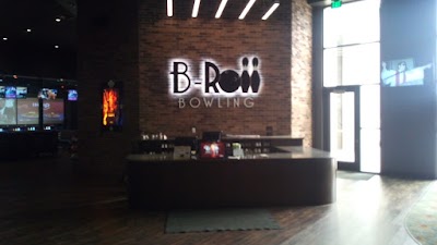 B&B Theatres Springwood 9