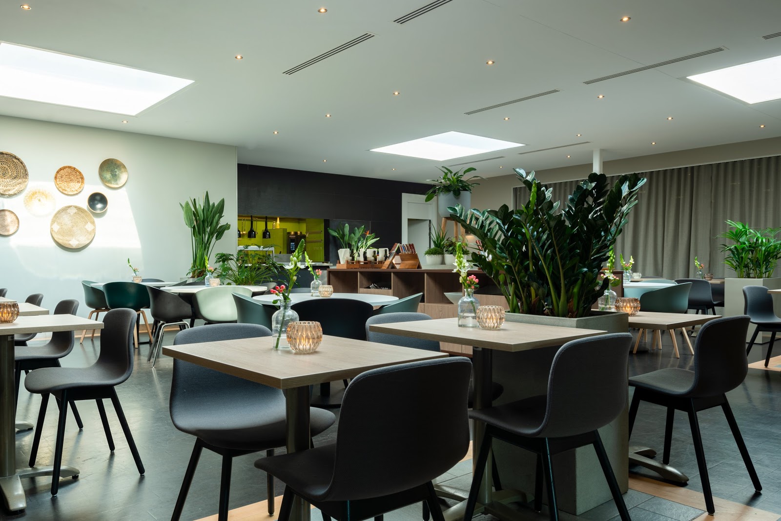 Beach Bar, Hotel NH Noordwijk Conference Centre Leeuwenhorst — photo 7