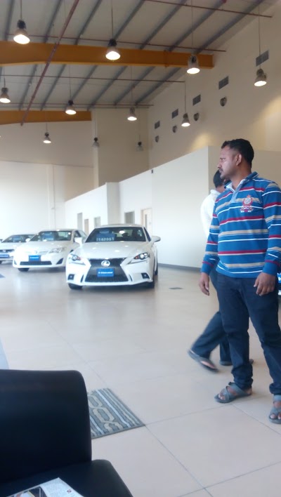 Photos of Automall Showroom - Al-Futtaim