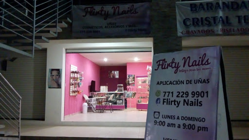 Flirty Nails - Visual