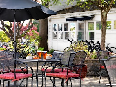 Photos of Huntingdon Manor Hotel