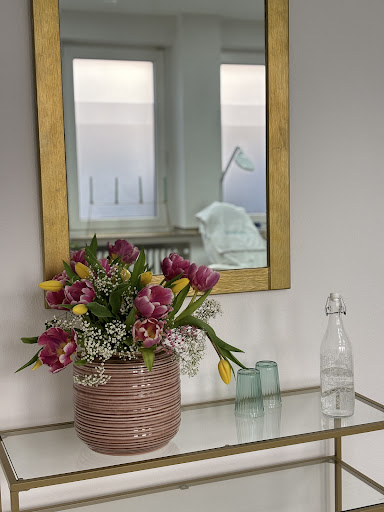 Vesalia Wellness - Permanent-Make-up, Kosmetik und Bodysugaring