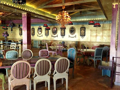 Photos of Shakespeare and Co. ( Caf&eacute; Restaurant &ndash; P&acirc;tisserie &ndash; Chocolates &ndash; Catering)