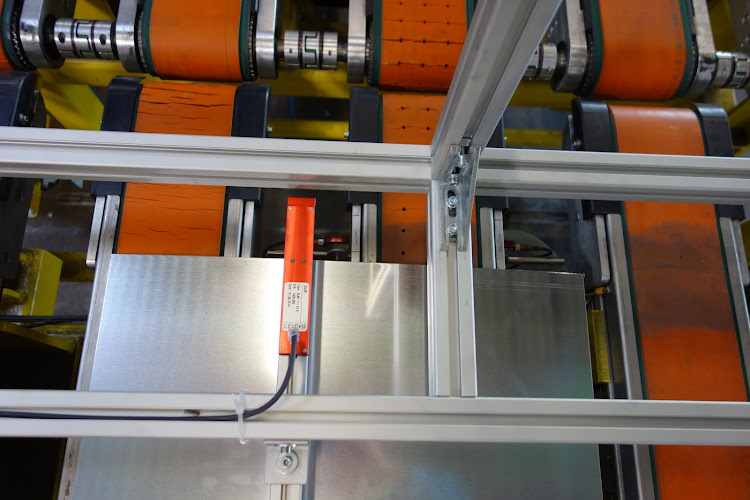 ELOVIS GmbH - Non-contact Length & Speed