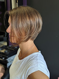 Photo n°4 de O Salon De Fanny à Saint-Clar-de-Rivière (Salon de coiffure)