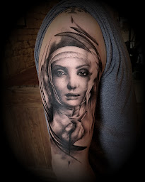 Photo n°10 de B-grib'z Tattoo à Villers-Bocage (Salon de tatouage et piercing)