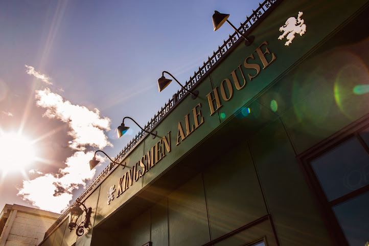 Kingsmen Ale House by null