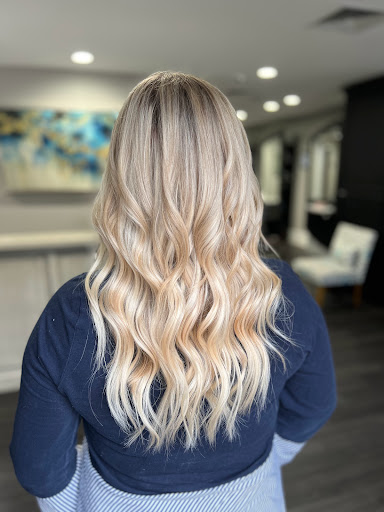 E & Em Salon - Thumbnail
