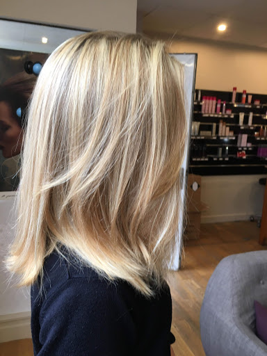 Valérie Guerot Salon de Coiffure - Thumbnail