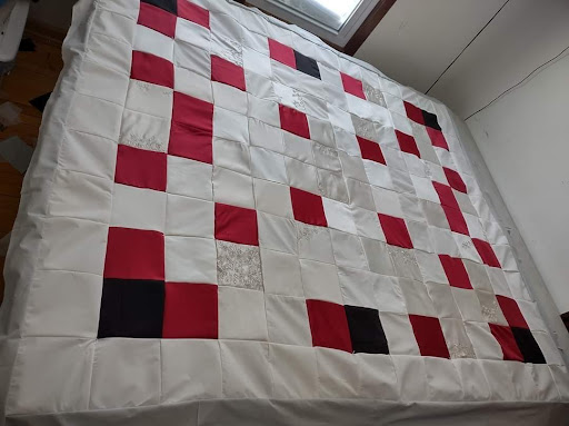 Breannas Blankets- T-shirt Quilts!!! - Thumbnail