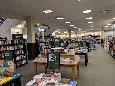 Barnes & Noble