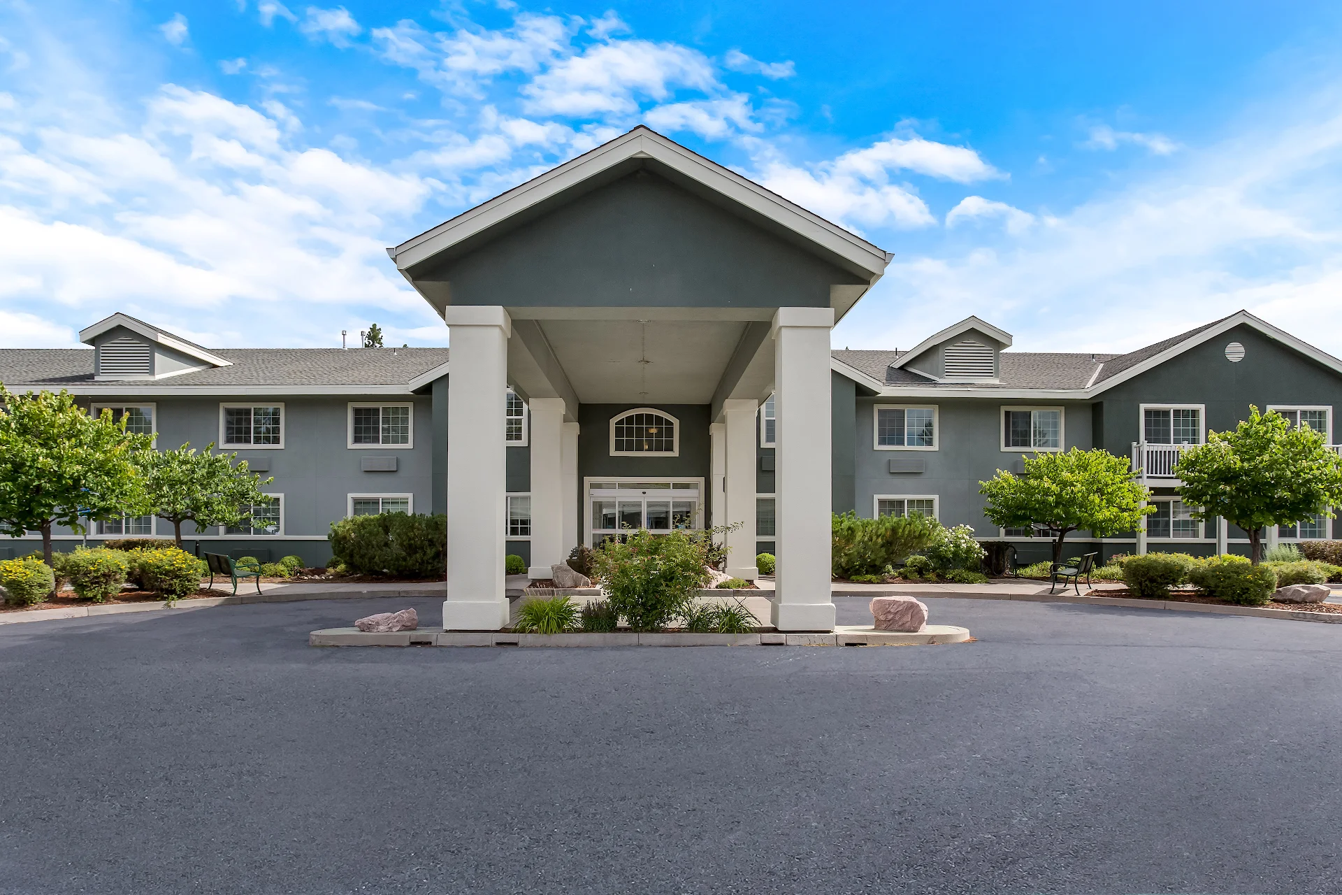 Best Western Rose Quartz Inn