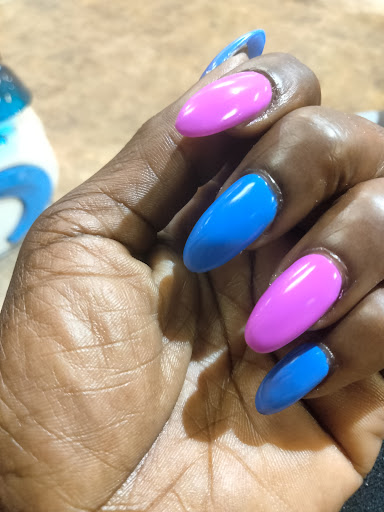 KL Nails