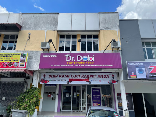 Dr. Dobi