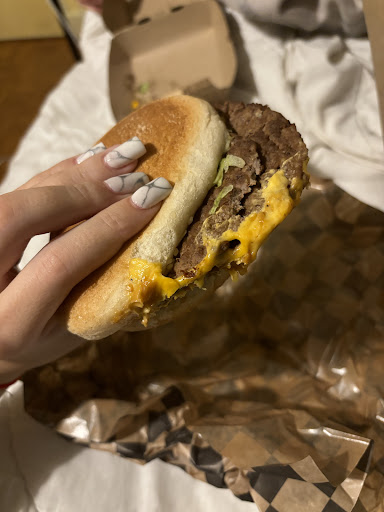Photo 3 - Burger Express Saint-Laurent