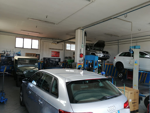 Autofficina G.L. Car Snc Di P. Leonardo & E. Scalcione - Thumbnail