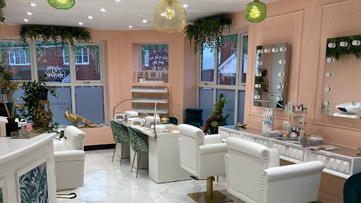 Everglow Beauty Salon & Education