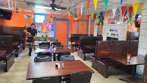Charritos Plaza - Thumbnail