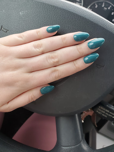 Cranston Nails - Visual