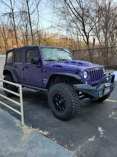 Joe Dels Auto Body & Collision - Thumbnail