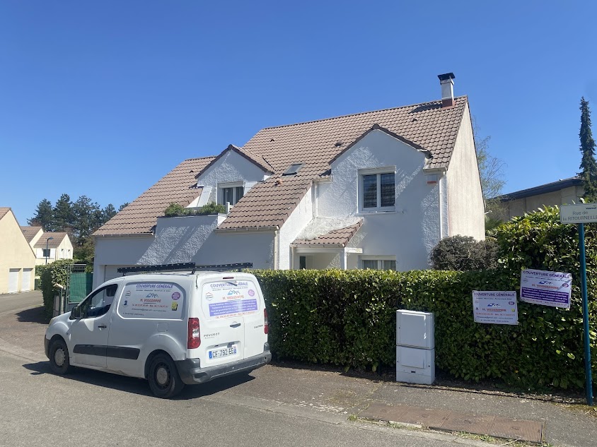 J. Vissuzanne Couvreur Vauréal 95