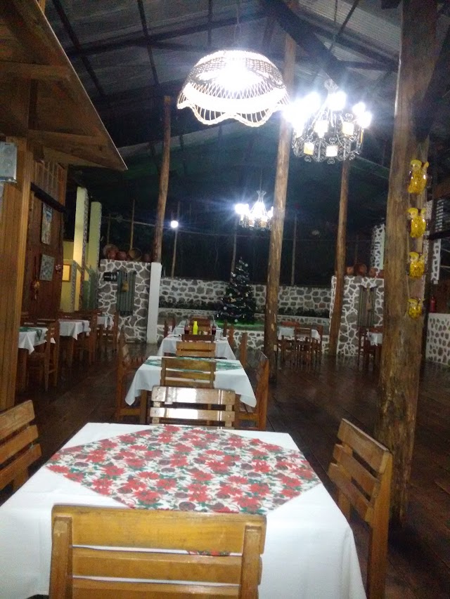 HOTEL EL RECREO LANQUIN CHAMPEY