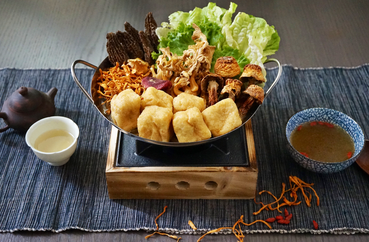 VegeDelight Vegetarian Restaurant Toronto 波羅蜜養生素食餐厅 — photo 2