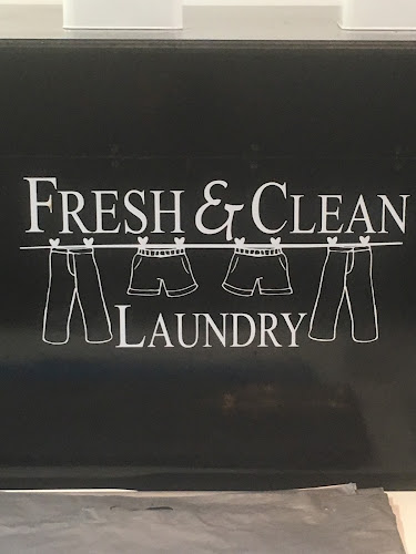 Comments and reviews of La Belle Laundrette