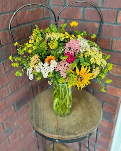 Bountiful Blooms Farm - Thumbnail