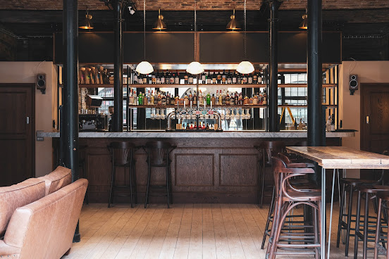 The Farrier Pub, Restaurant & Wine Store by null