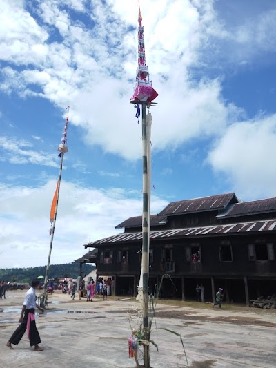 Photos of Hu Gyut (Tar-ta-na Tu-ka) monastery