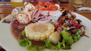 El Estadio Restaurant & Cevichería 4