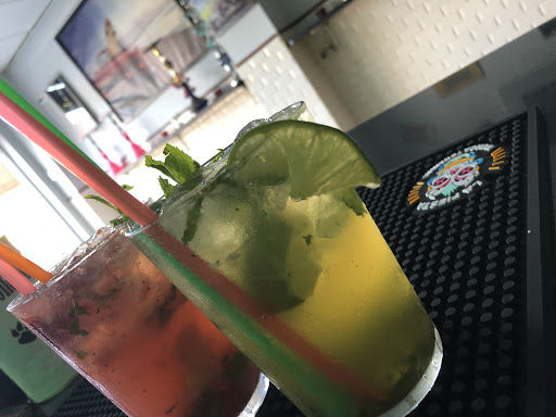 Bar California - Thumbnail
