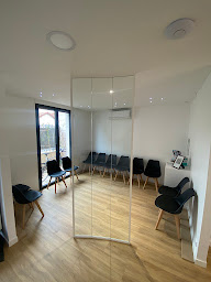 Photo n°7 de Dr Antoine Mida - Dentiste Conventionné à Versailles (78000) à Versailles (Endodontiste)