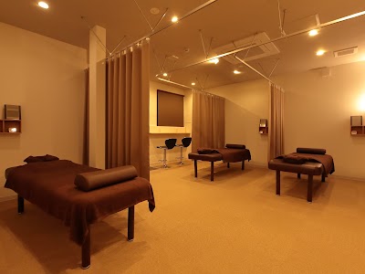 りらくす小阪店