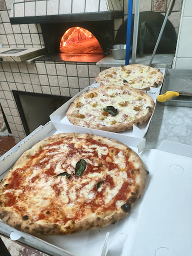 Pizzeria happy day's da zi Nicol