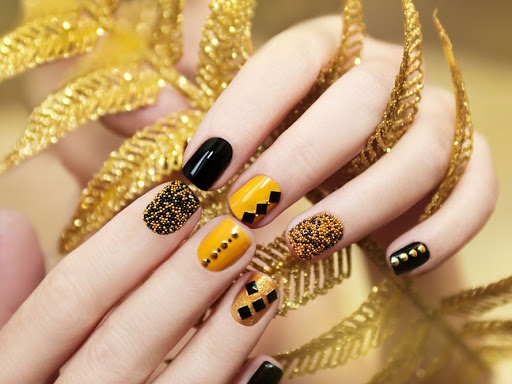 Phoenix Nail - Visual