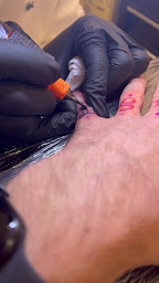 Photo n°8 de 1952Inc. BarberTattooShop à Vitré (Tatoueur)